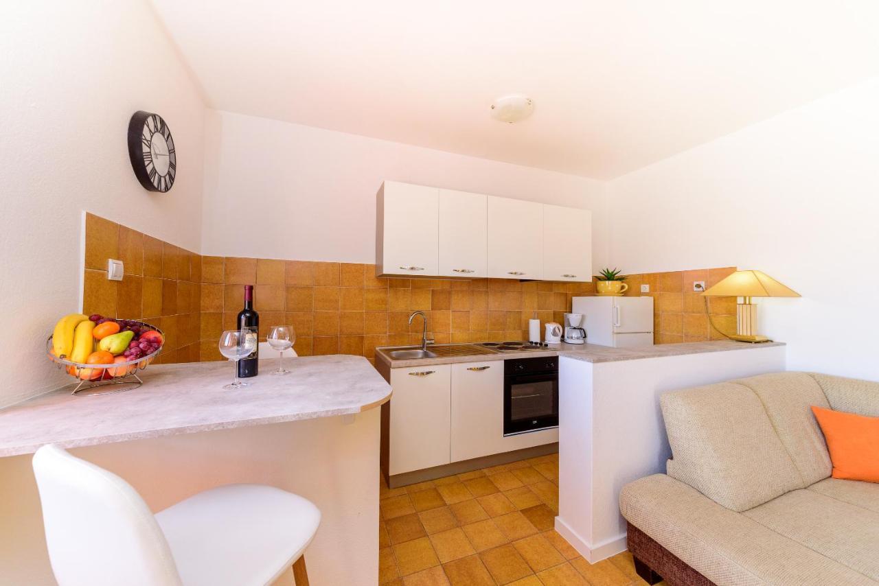 Apartmani Bokin ボル エクステリア 写真