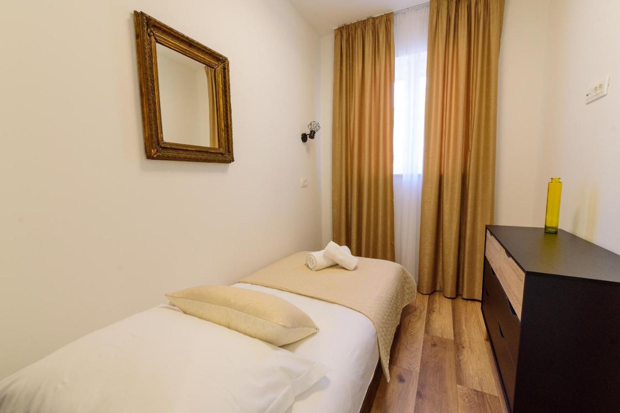 Apartmani Bokin ボル エクステリア 写真